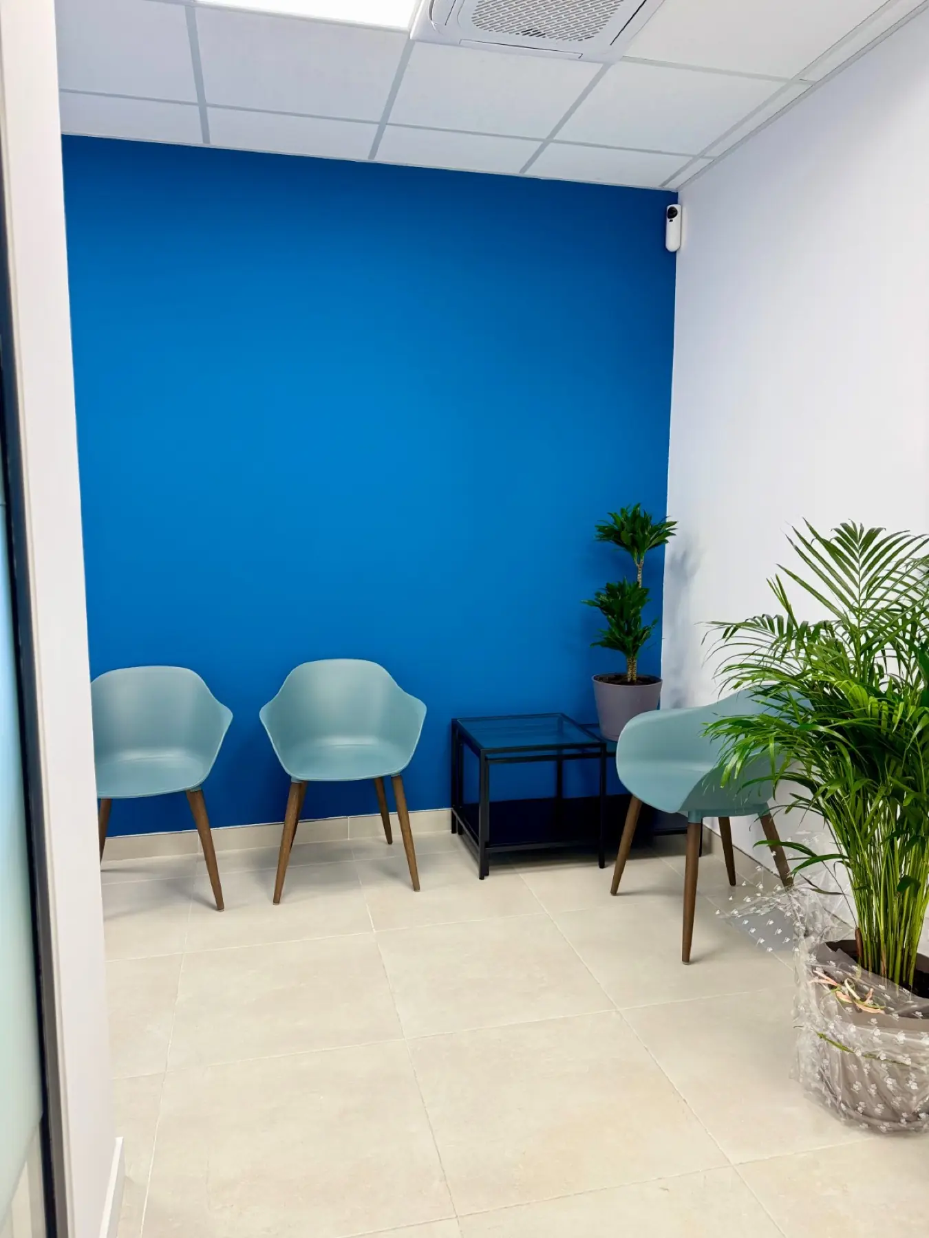 Sala de espera de Clínica Indipodo en El Prat de Llobregat
